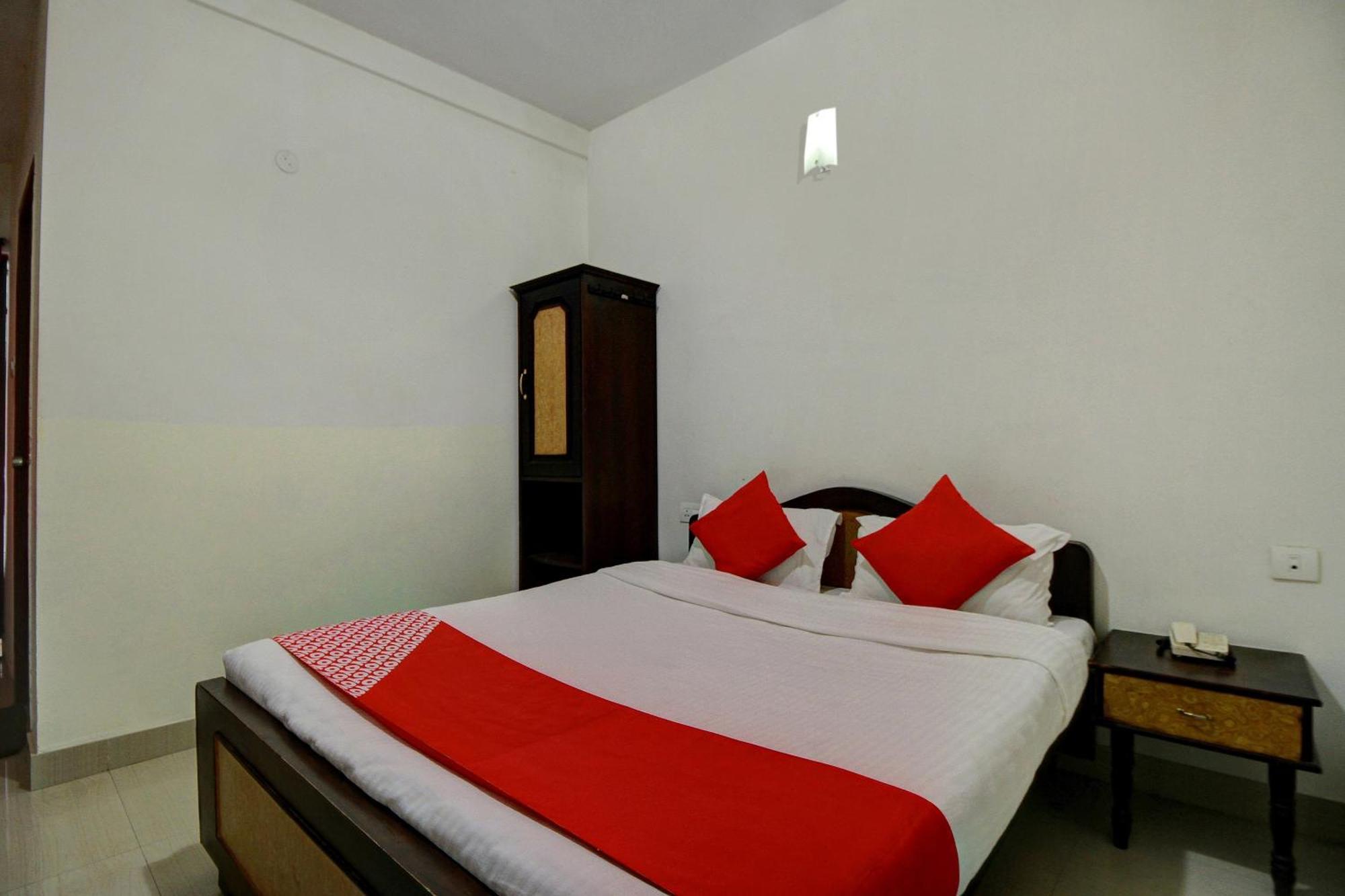 Hotel RJ Inn Kodaikanal Buitenkant foto