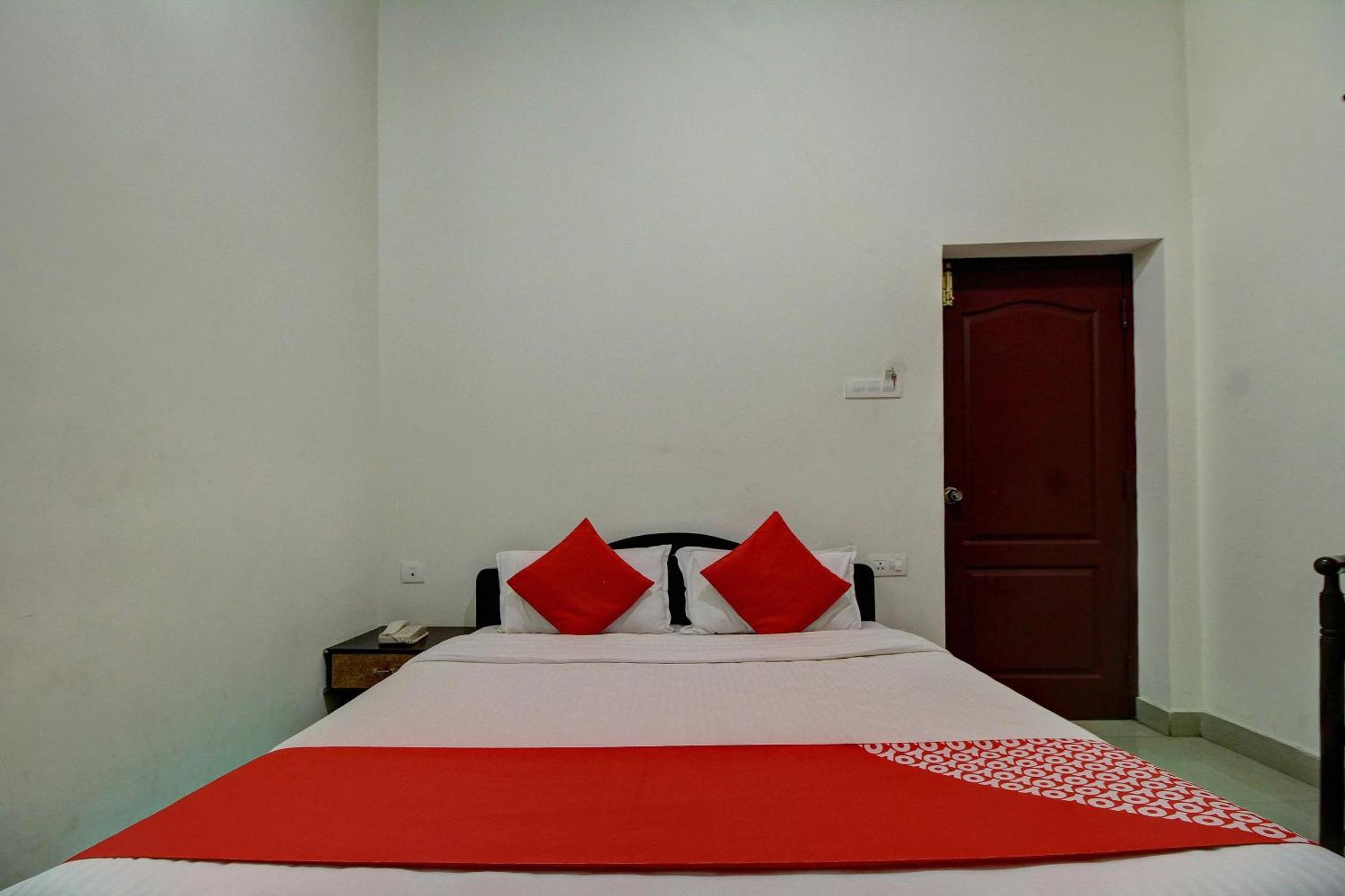 Hotel RJ Inn Kodaikanal Buitenkant foto